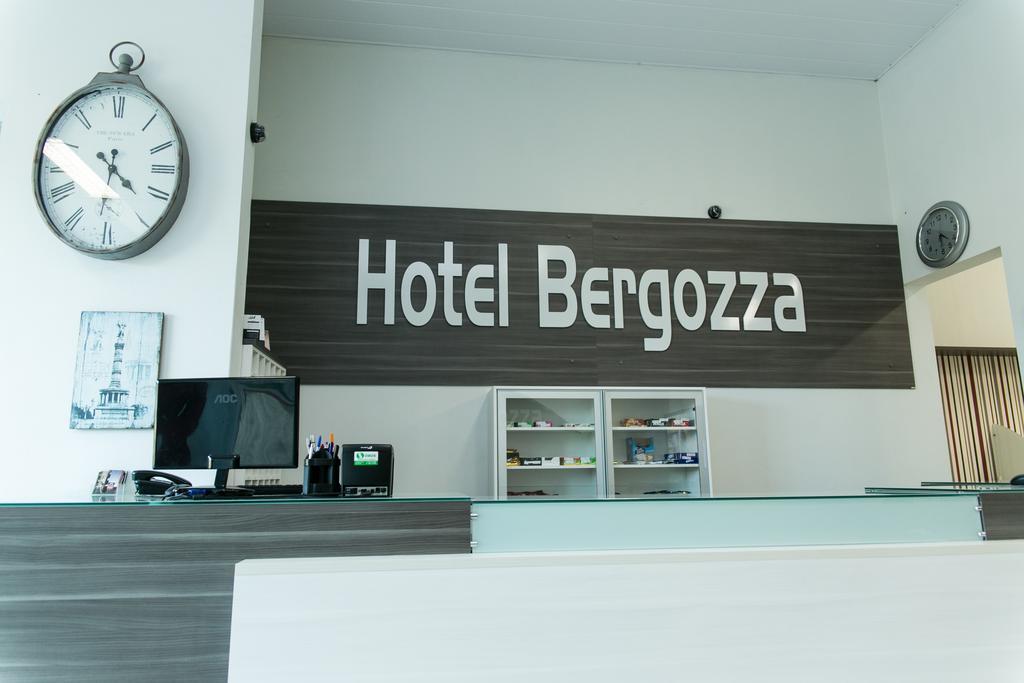 Hotel Bergozza Rio do Sul Esterno foto