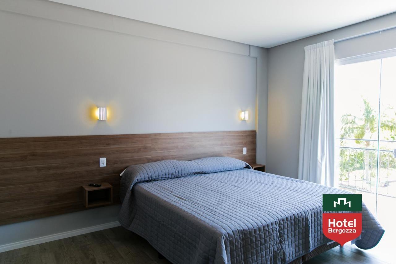 Hotel Bergozza Rio do Sul Esterno foto